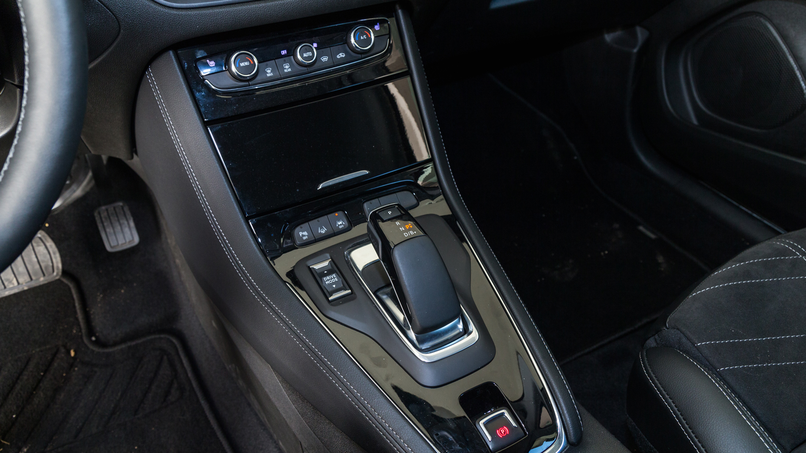 Opel Grandland PHEV: Μπορεί το γερμανικό SUV να ξεχωρίσει;